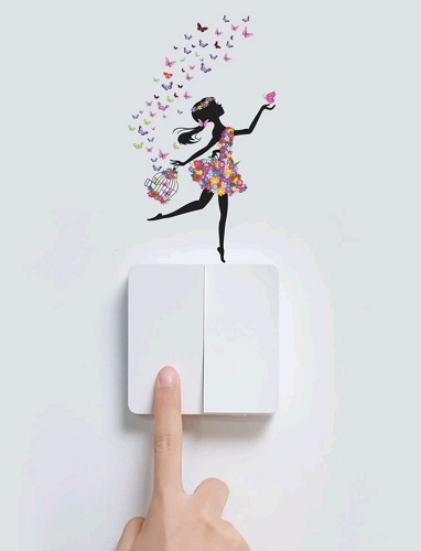 STICKER DECORATIV PENTRU INTRERUPATOR SAU PRIZA - FATA CU FLUTURI