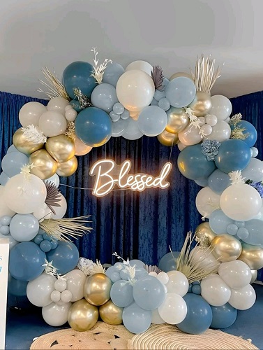 CHIT GHIRLANDA BALOANE IN NUANTE DE DUSTY BLUE , SAND WHITE , AURIU CHROME