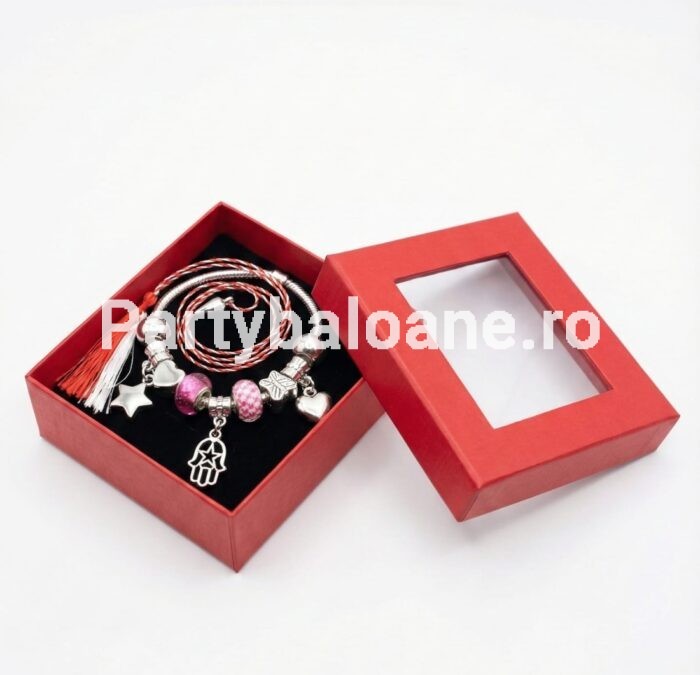 Mărțișor Brățară tip Pandora Roz Premium Cadou 1 Martie în Cutie Set martisor premium bratara argintie tip Pandora cu talismane roz inimi stea si mana lui Fatima in cutie rosie de cadou cu snur